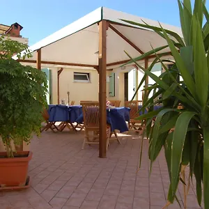 Affittacamere La Papaya, Marina Di Pisa