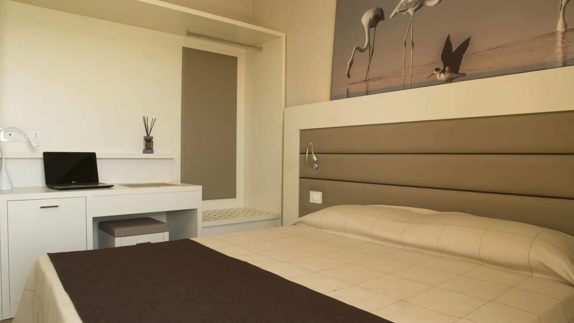 ***  Hotel Vatluna Vetulonia Italia